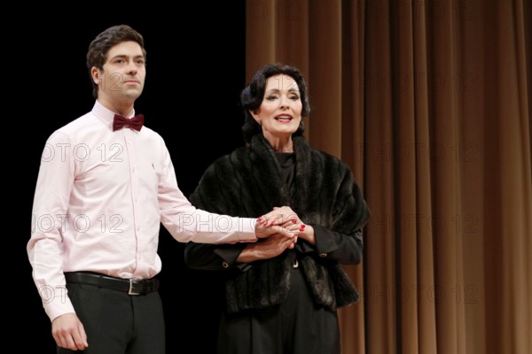 Katja Weitzenböck as Maria Callas and Béla Meinberg at the photo rehearsal for Meisterklasse at the Komödie am Kurfürstendamm, Berlin, 11/09/2024