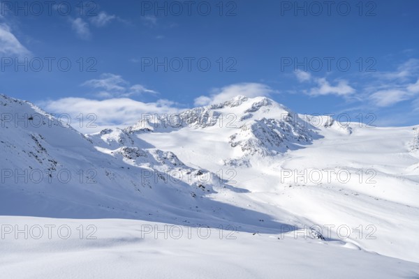 Snow-covered mountain landscape, mountain peak Monte Cevedale and glacier Zufallferner and Fürkeleferner, Ortler Alps, Vinschgau, Italy, Europe