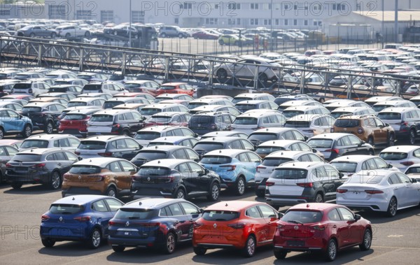 Duisburg, North Rhine-Westphalia, Germany, new cars, transhipment centre, car terminal in Duisburg port, Europe