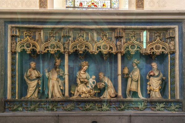 Retable of the high altar in the interior of the collegiate church of St Castor in Karden, Treis-Karden, Rhineland-Palatinate, Germany, Europe