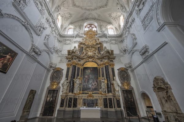 Altar in St Kilian's Cathedral, Würzburg, Lower Franconia, Bavaria, Germany, Europe