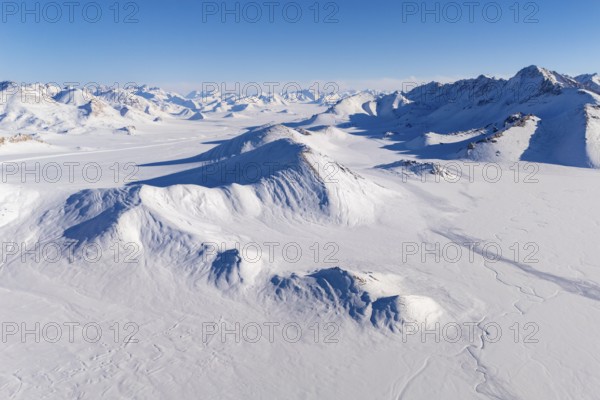 Winter landscape of the Pamir Plateau, Jarty Gumbez, Gorno-Badakhshan Province, Tajikistan, Central Asia, Asia
