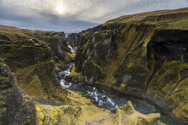 Fjaðrárgljúfur Canyon, Fjadrargljufur, deep canyon, near Kirkjubæjarklaustur, South Iceland, Iceland, Europe