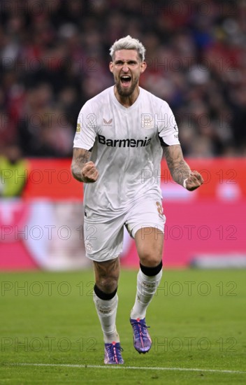 Goal celebration Robert Andrich Bayer 04 Leverkusen (08) Allianz Arena, Munich, Bavaria, Germany, Europe