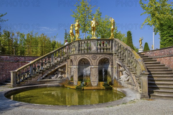 Golden sculptures from the Garden Theatre in the Great Garden, Herrenhausen Gardens, Hanover, Lower Saxony, Germany, Europe
