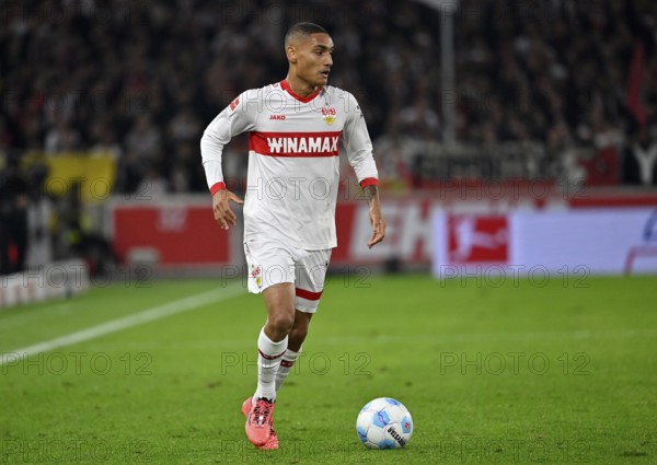Enzo Millot VfB Stuttgart (08) Action on the ball MHPArena, MHP Arena Stuttgart, Baden-Württemberg, Germany, Europe