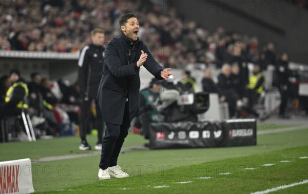 Coach Xabi Alonso Bayer 04 Leverkusen on the sidelines Gesture Gesture MHPArena, MHP Arena Stuttgart, Baden-Württemberg, Germany, Europe