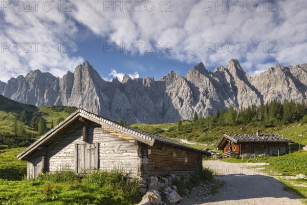 The Ladiz-Alm, the high alpine pasture of the Eng-Alm, Ladiz-Alm, Karwendel Mountains, Tyrol, Austria, Europe