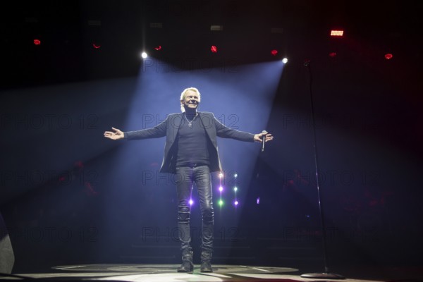 Matthias Reim live on ..und plötzlich bist du Kult! Tour in the Berlin Uber Arena on 29 December 2024