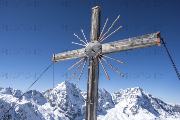 Summit cross on the Madritschspitze, Ortler Alps, Vinschgau Valley, Italy, Europe