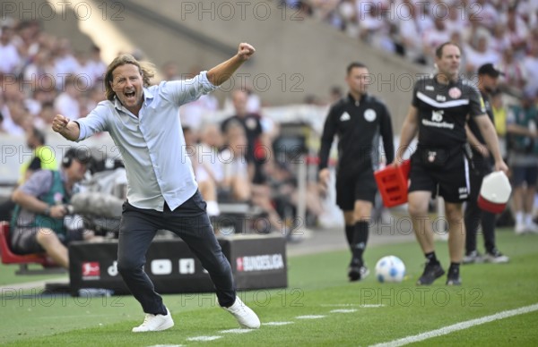 Goal celebration Coach Bo Henriksen 1. FSV Mainz 05 MHPArena, MHP Arena Stuttgart, Baden-Württemberg, Germany, Europe