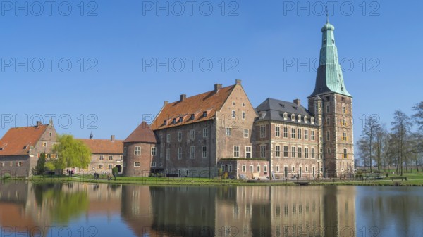 Historic moated castle, Renaissance Raesfeld Castle, Freiheit Raesfeld, Münsterland