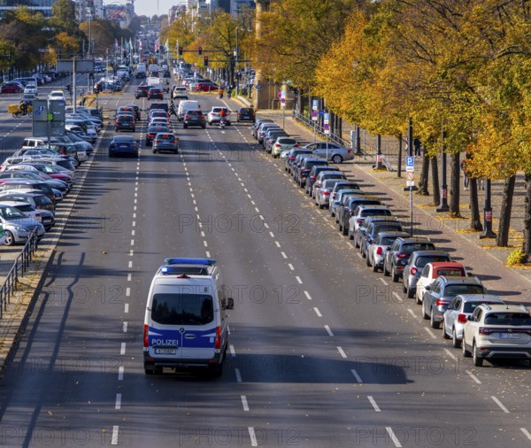 Road traffic on the main street, Straße des 17. Juni, Berlin, Germany, Europe