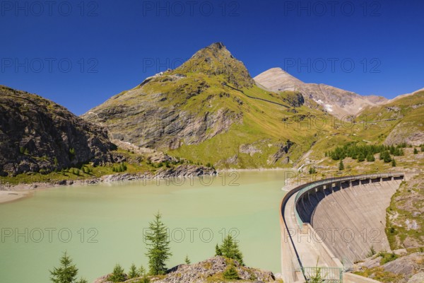 Moelltal dam of the Margaritzen reservoir at the Pasterze glacier