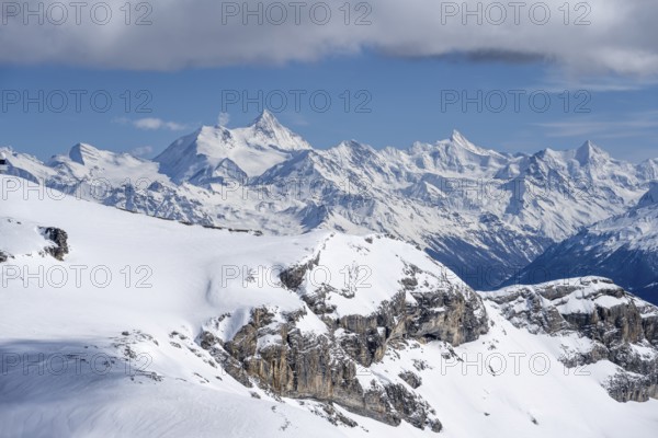 Snow-covered mountain landscape, view of the Matterhorn, Bernese Alps, Bernese Oberland, Switzerland, Europe