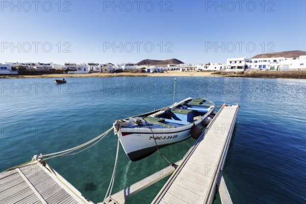 Jetty with view of Caleta del Sebo, La Graciosa Island, Chinijo Archipelago, Spain, Europe