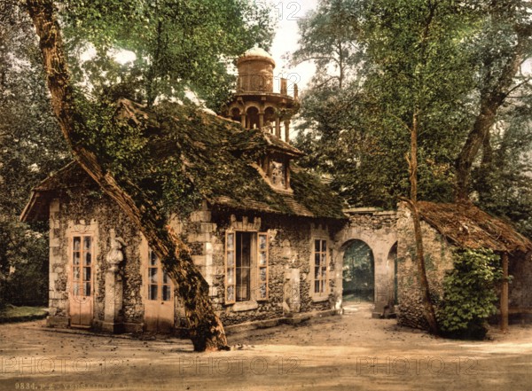 Petit Trianon, pleasure palace in the park of Versailles, farm buildings, Versailles, France, ca 1890, Historical, digitally restored reproduction from a 19th century original, Record date not stated, Europe