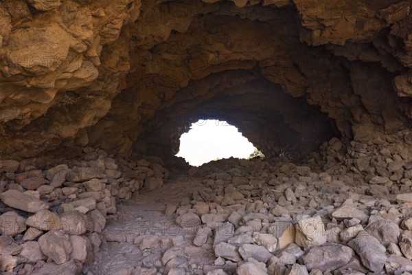 Cave at the fortress of Ansite, Fortaleza Grande, Santa Lucía de Tirajana, Gran Canaria, Canary Islands, Spain, Europe