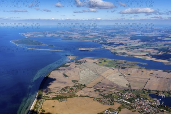 Salzhaff, Breitling, island, top view, sky, horizon, island landscape, island landscapes, islands, landscape, landscapes, aerial view, aerial photograph, aerial photograph, Mecklenburg, sea, nature, Baltic Sea, lake water, coast, sandbank, strait, arm, arm of the sea, mainland, Kieler Ort, Wustow peninsula, Kroy, Großes Tief, Großes Wiek, Poel, Kirchdorf, Mecklenburg-Vorpommern