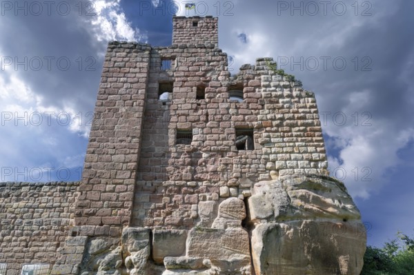 Hilpoltstein castle ruins, built around 1220 to 1230, Maria-Dorothea-Straße 5, 7, Hiltpoltstein, Middle Franconia, Bavaria, Germany, Europe