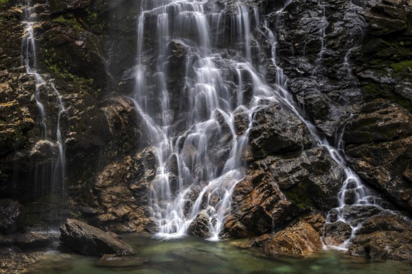 Froda Waterfall, Cascata La Froda, Sonogno, Verzasca Valley, Valle Verzasca, Canton Ticino, Switzerland, Europe