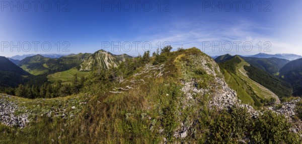 View from the summit of the Holzeck to the Gennerhorn, Osterhorn group, Salzkammergut, Salzburg province, Austria, Europe