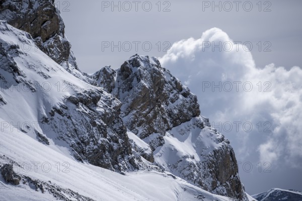 Snow-covered mountain landscape, Bernese Alps, Bernese Oberland, Switzerland, Europe