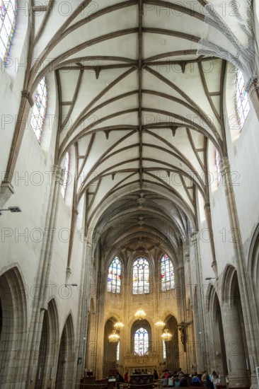 Nemours. Interior of Saint-Jean-Baptiste church. Seine-et Marne department. Ile-de-France. France. Europe