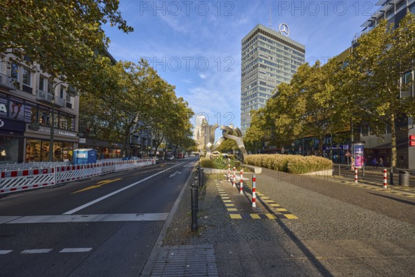Europa Centre and Plastik Berlin on the central reservation of Tauentzienstraße in Berlin, capital city, independent city, federal state of Berlin, Germany, Europe