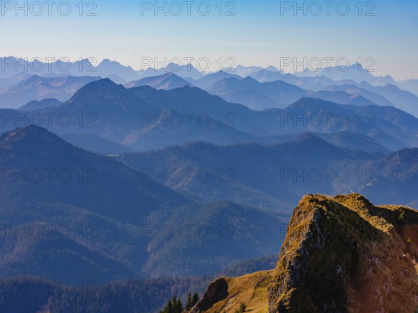 Alpine panorama, view from the Rotwand to the Brandenberg Alps, Karwendel, Wetterstein and Zugspitze, Mangfall mountains, Spitzingsee, Upper Bavaria, Bavaria, Germany, Europe