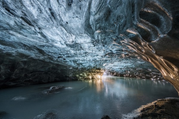 Ice cave in Vatnajökull glacier, glacier cave, Vatnajökull National Park, South Iceland, Iceland, Europe