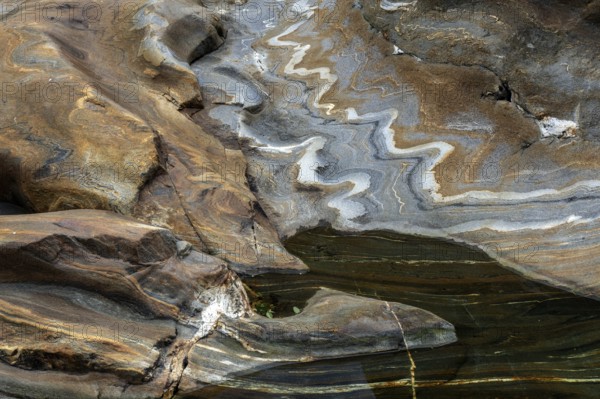 Rocks, rock structures, Verzasca River, near Lavertezzo, Verzasca Valley, Valle Verzasca, Canton Ticino, Switzerland, Europe