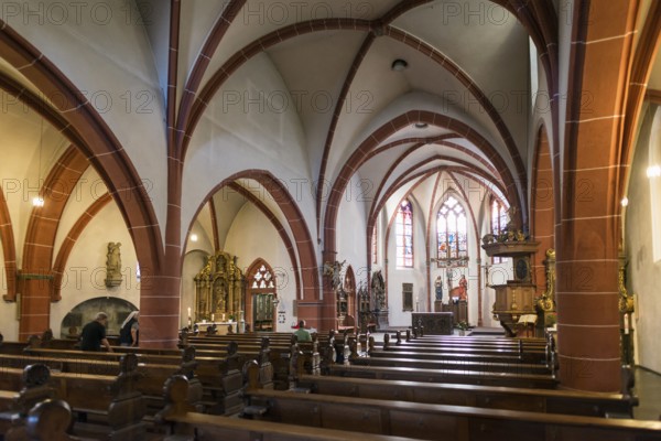 Interior view, St Michael's parish church, Bernkastel-Kues, Moselle, Rhineland-Palatinate, Germany, Europe