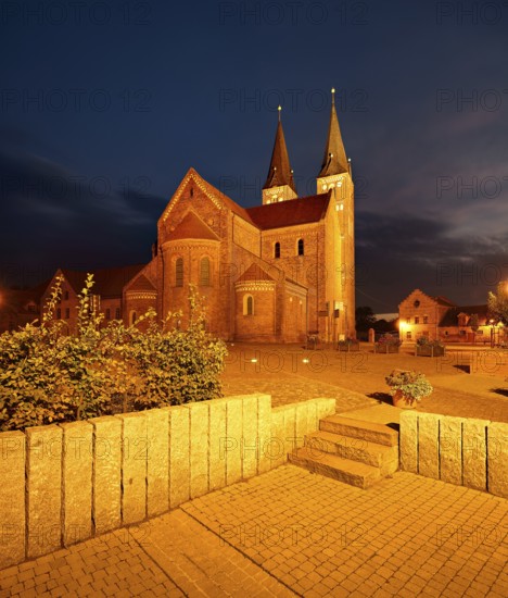 Jerichow monastery church, the oldest brick church in northern Germany, night shot, Jerichow, Saxony-Anhalt, Germany, Europe