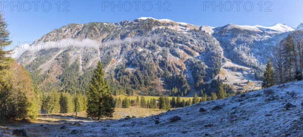 Stillachtal, behind it the Himmelschrofenzug, Allgaeu Alps, Allgaeu, Bavaria, Germany, Europe