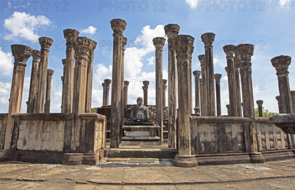 Mandalagiri Vihara or circular relic house, Medirigiriya, Central Province, Sri Lanka, Asia