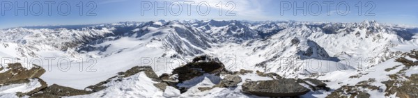 Panorama, mountain panorama at the summit of Monte Cevedale, view of Val Venezia and mountain peaks Königsspitze and Ortler, snow-covered mountain landscape in winter, Ortler Alps, Vinschgau Valley, Italy, Europe