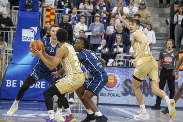 Easy Credit BBL, Basketball Bundesliga, 2024/25 season, Matchday 2: MLP Academics Heidelberg against RASTA Vechta. On the ball: Joel Aminu (21, Vechta)