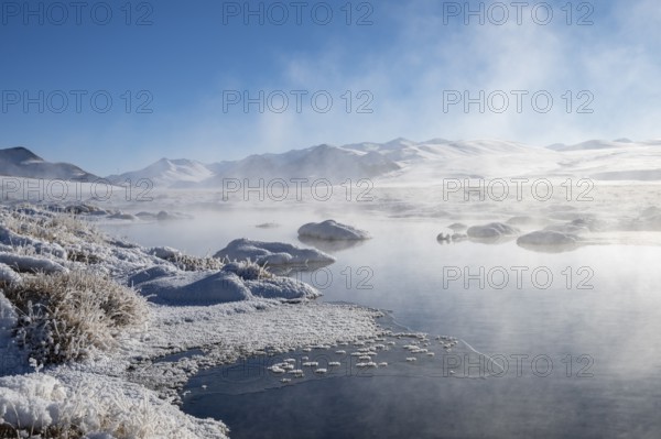 Winter landscape of the Pamir Plateau, Pamir Highway, Alichur, Gorno-Badakhshan Province, Tajikistan, Central Asia, Asia