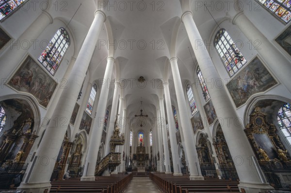 Interior of the Gothic hall church of St Jakob built around 1400, Pfarrplatz.11 A, Straubing, Lower Bavaria, Germany, Europe