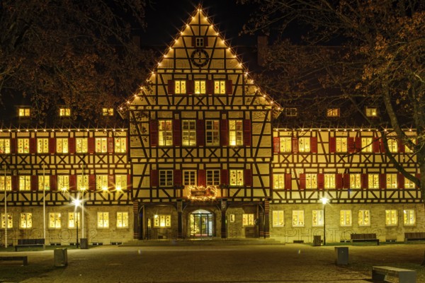 The festively decorated town hall of Münsingen at Christmas time, Swabian Alb, Reutlingen district, Baden-Württemberg, Germany, Europe