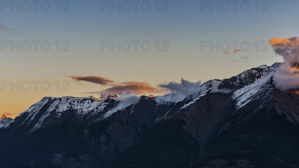Mountain range, mountain landscape, dusk, Alps, sunset, sunset, weather, climate, tourism, nature, Valais, Switzerland, Europe