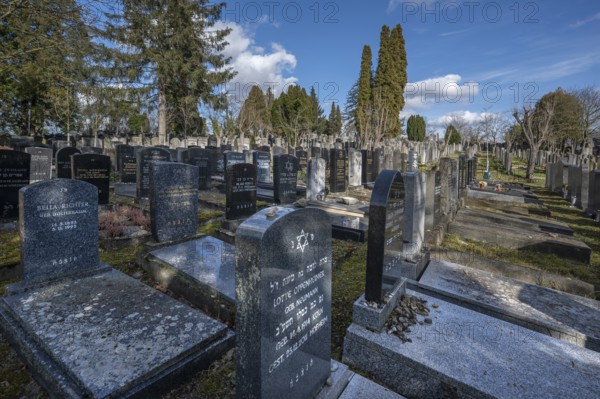 Old and new graves at the Israeli cemetery, inaugurated in 1882, Werner-von Siemens Str. 2, Würzburg, Lower Franconia, Bavaria, Germany, Europe