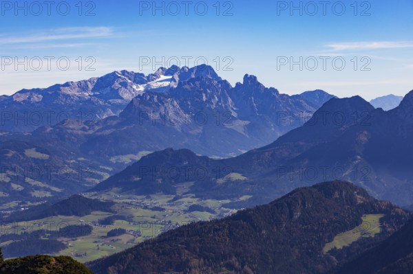 View from Schwarzer Berg to the Dachstein massif, Golling, Osterhorn group, Salzkammergut, Salzburg province, Austria, Europe