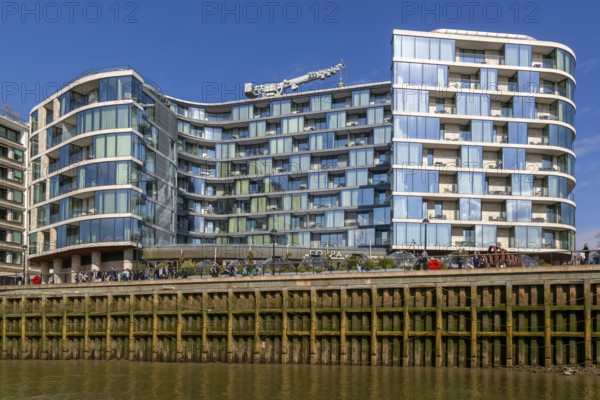 Modern architecture of Cheval Three Quays apartment hotel, River Thames waterfront, Lower Thames Street, City of London, England, UK