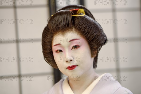 Geisha in traditional costume, portrait, Omori, Tokyo, Japan, Asia