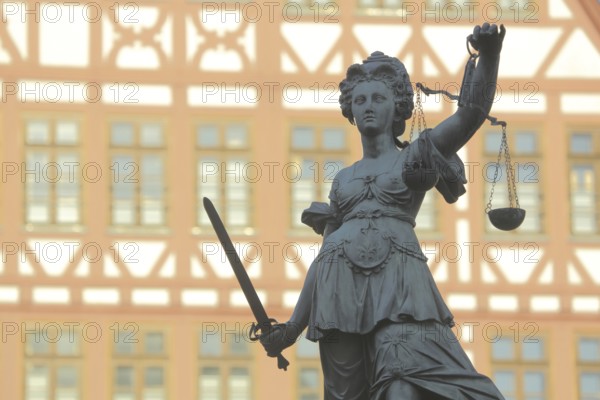 Justice Fountain, Justitiabrunnen with Justitia built 1611 and half-timbering at Römerberg, Old Town, Main, Frankfurt, Hesse, Germany, Europe