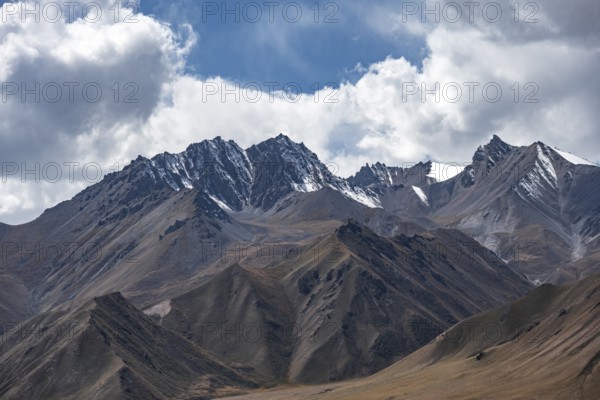 Picturesque mountain landscape with white mountain peaks, Tian Shan Mountains, Issyk-Kul, Kyrgyzstan, Asia