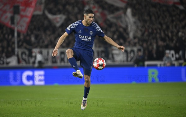 Achraf Hakimi FC Paris Saint-Germain PSG (02) Action on the ball Champions League, MHPArena, MHP Arena Stuttgart, Baden-Württemberg, Germany, Europe