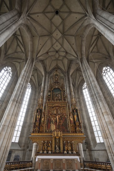 High altar in the late Gothic hall church of St George, Dinkelsbühl, Bavaria, Germany, Europe